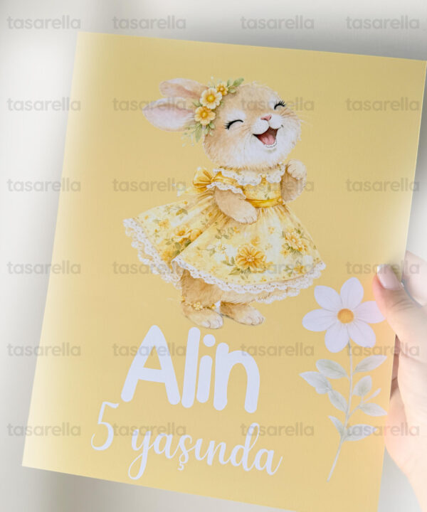 Sevimli Tavşan Ailesi Temalı Parti Afiş Seti